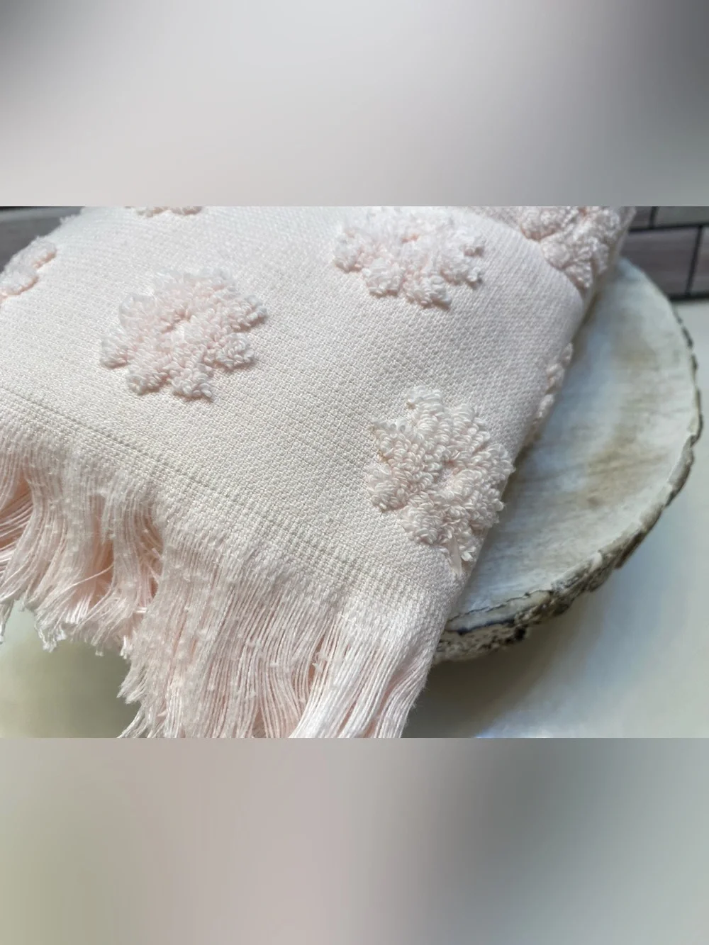 Cupcakes and Cashmere ❤️Baby Pink Flower(2)Hand  &(2) Bath Towel Set NWT